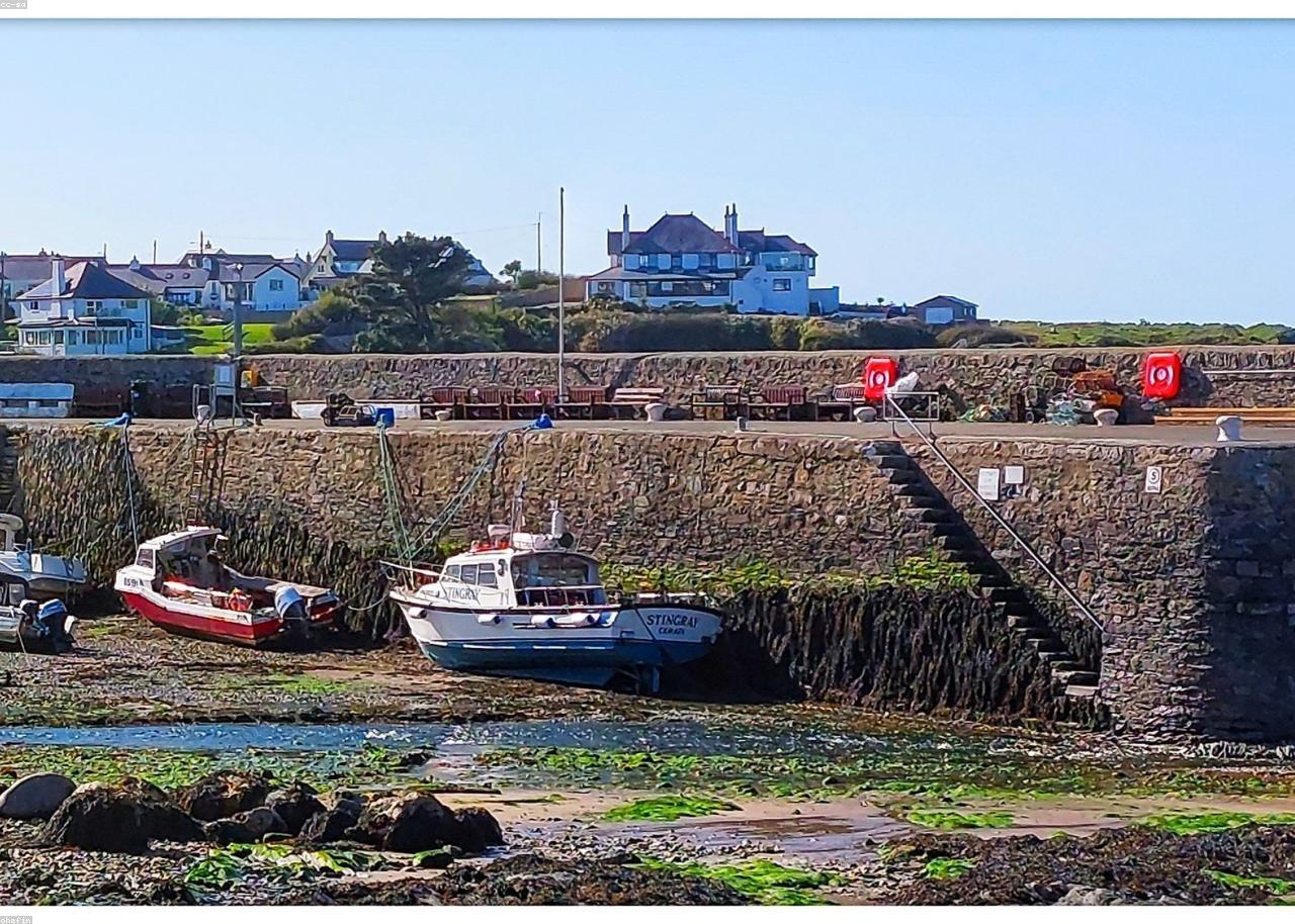 Фото